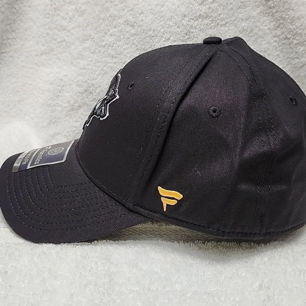 Fanatics Pittsburgh Penguins L/XL Stretchfit Hat - New